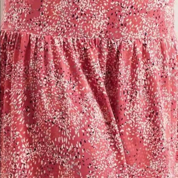 Banana Republic Knit Flounce Shift Dress - Picture 3 of 6